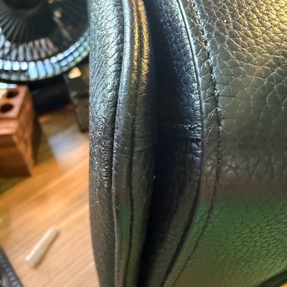 Coach Cassie Original. Pebbled Black Leather. - Picture 10 of 12